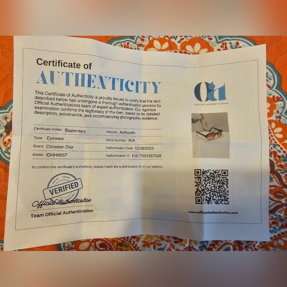 DIOR Sunglasses FULL INCLUSION with Case, Box, CD Card, CD Cloth, And COA - Picture 6 of 11